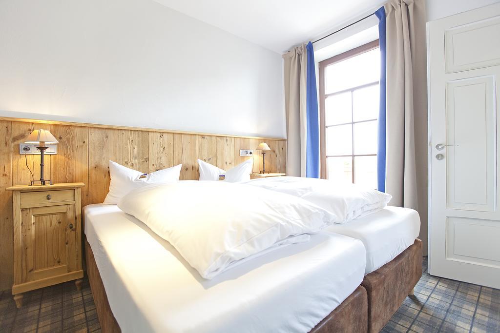 Post Landgasthof Aufkirchen Hotel 3*